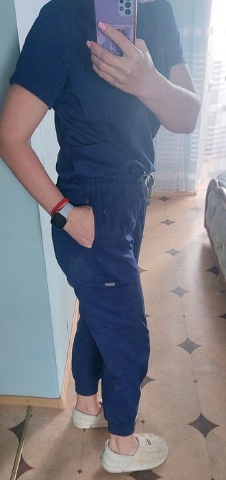 Продається медичний костюм