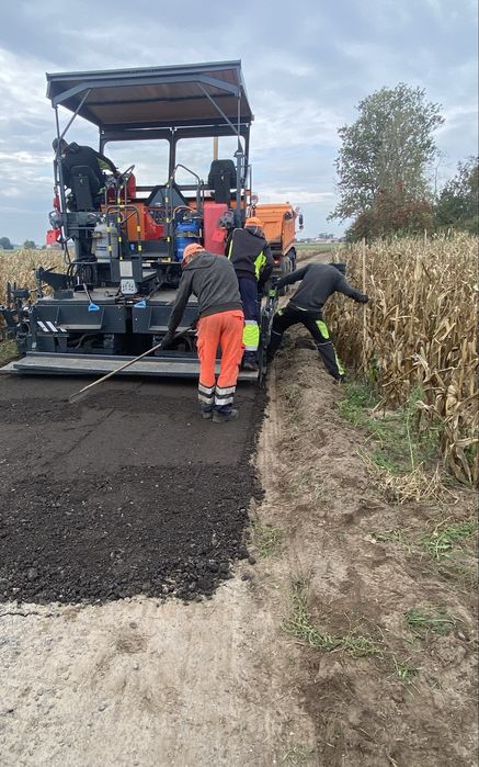 Koparki wywrotki spycharki przesiewacz poboczarka