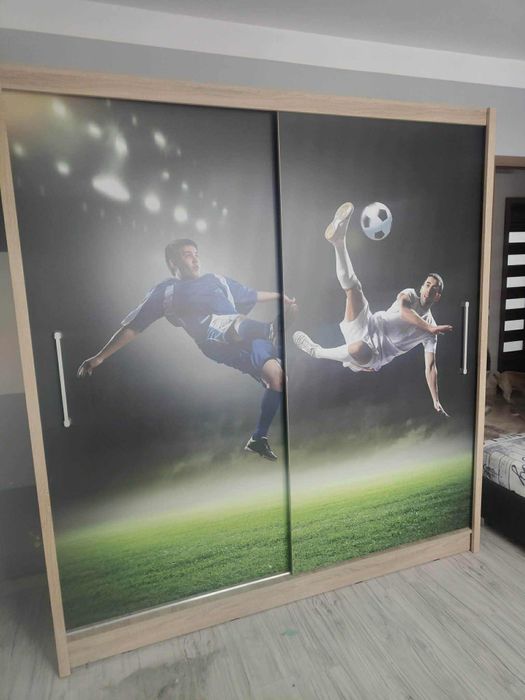 Szafa przesuwna,biurko, łóżko