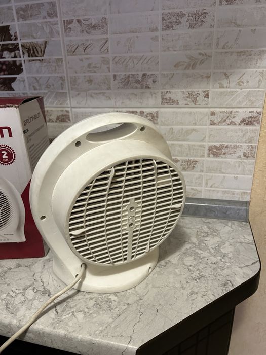 Електричний тепловентилятор Grunhelm