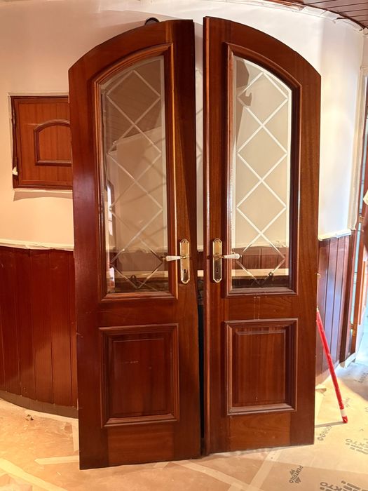 Portas madeira macica oval