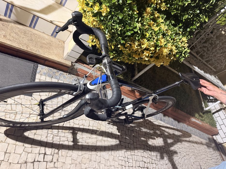 BH G5 Carbono M | Shimano 105 | Rodas Reynolds Strike Carbon