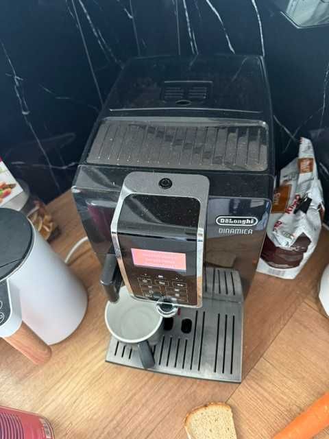 DeLonghi Dinamica Plus ekspres do kawy