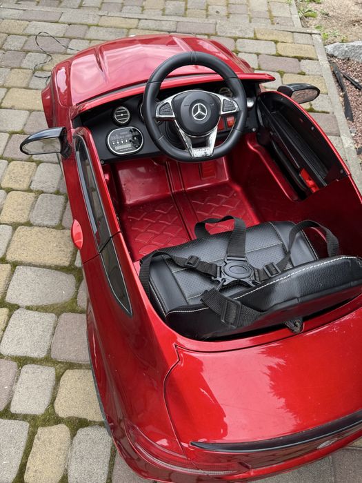Дитячий єлектромобіль мерседес AMG дитяча машина