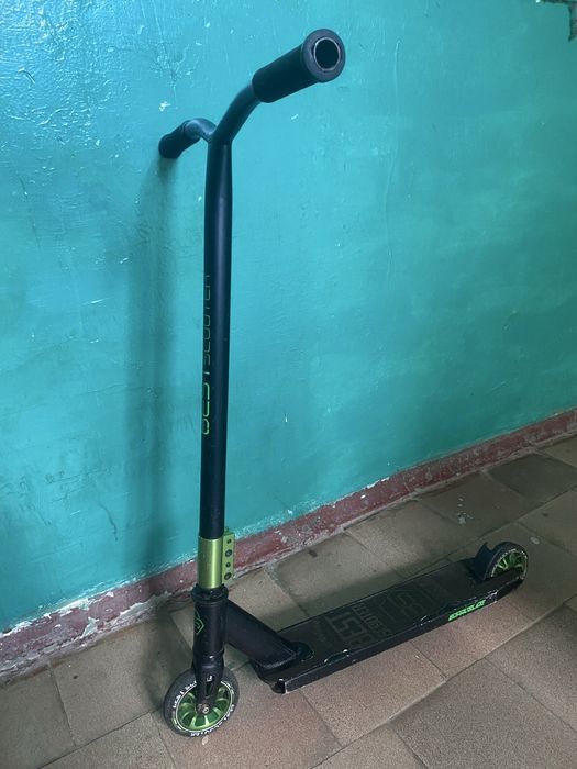 Продам трюковий самокат Best Scooter