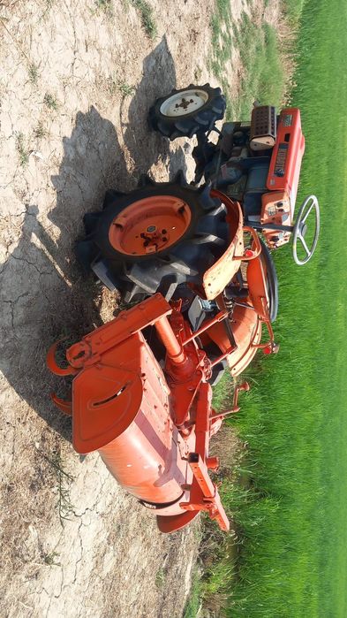 Mini tratror kubota b 7000