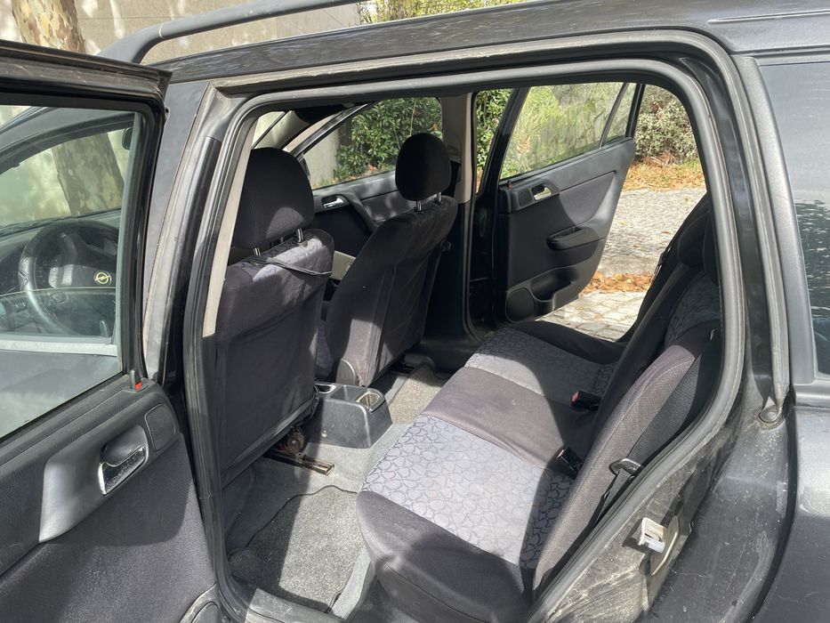 Opel astra 99 750€
