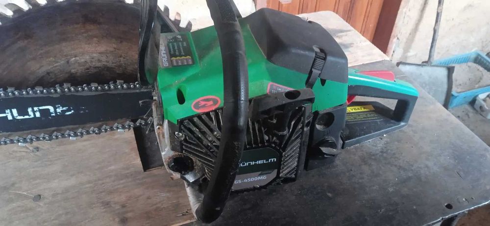 Бензопила Grunhelm