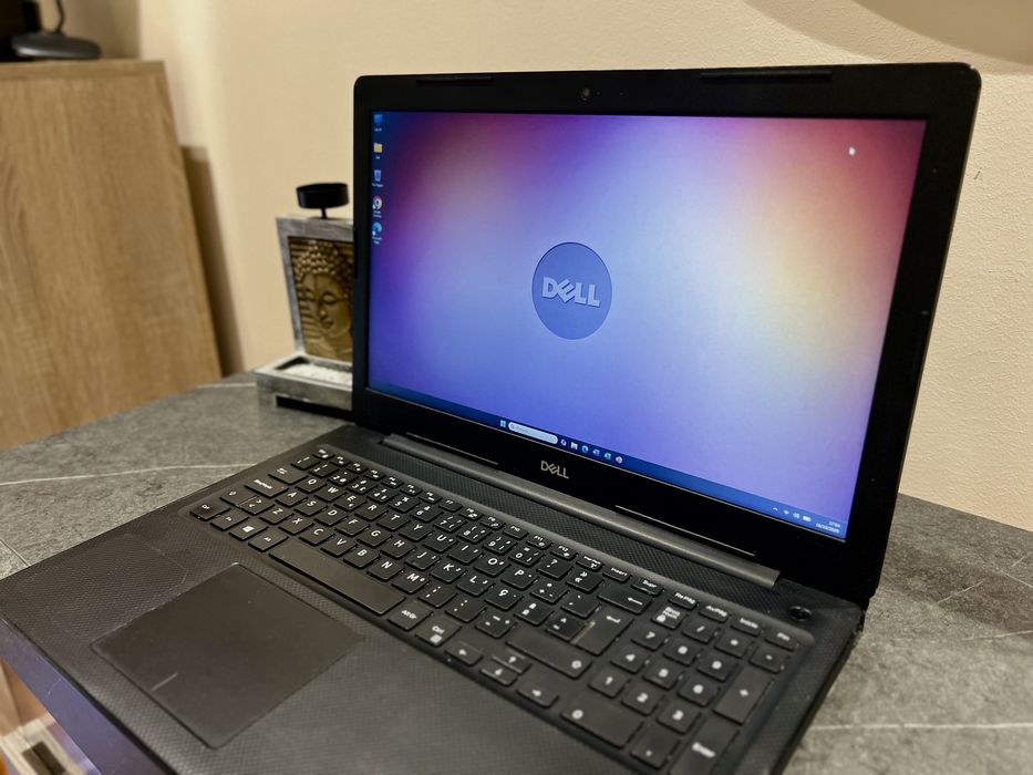 Dell Vostro 15 I5-8265U/SSD 256Gb+HDD 500Gb/8Gb RAM/Ecrã Full HD
