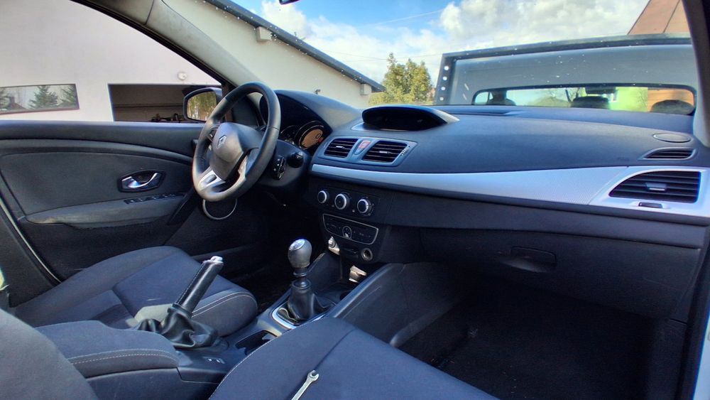 Меган на запчастини