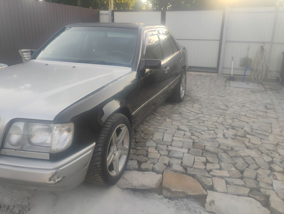 Mercedes Benz w124
