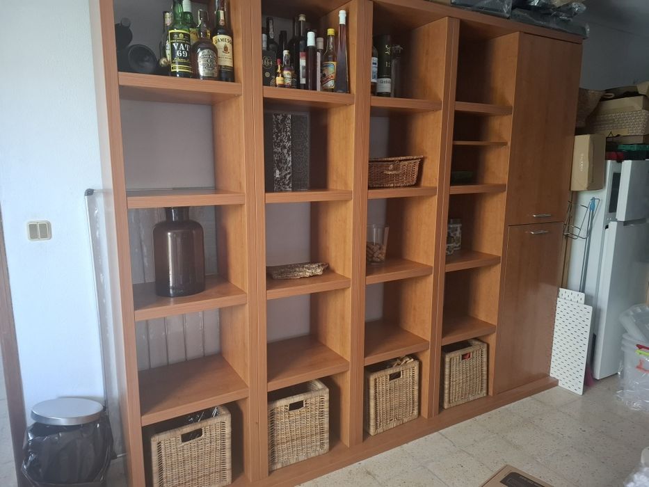 Estante com arrumação