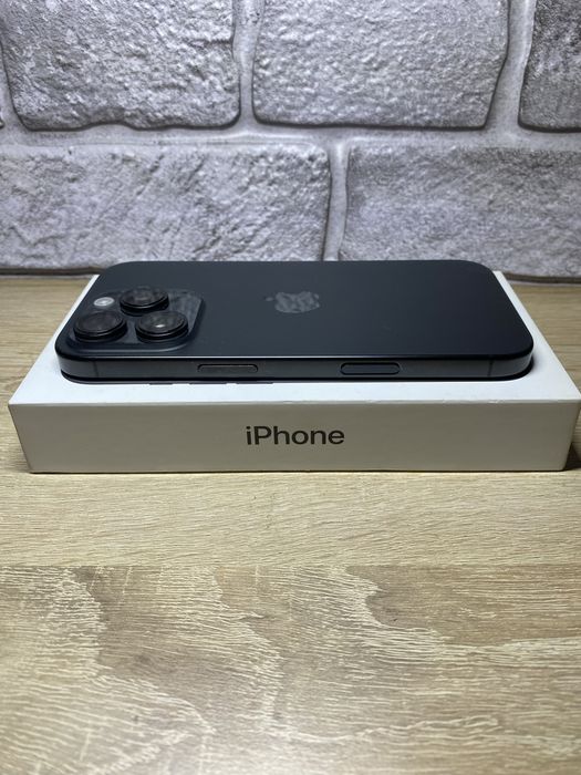 iPhone 16 Pro 93%