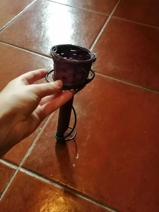 porta velas em verga para jardim