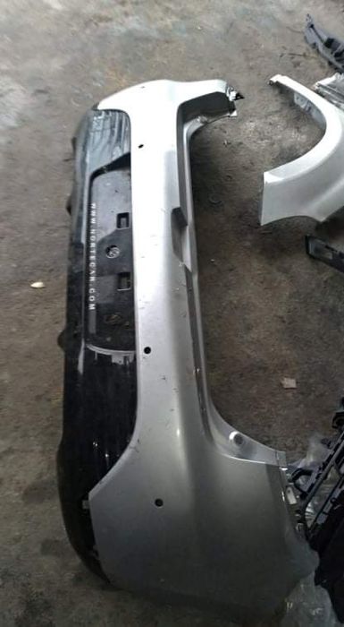 Para choques de tras Renault Clio 4