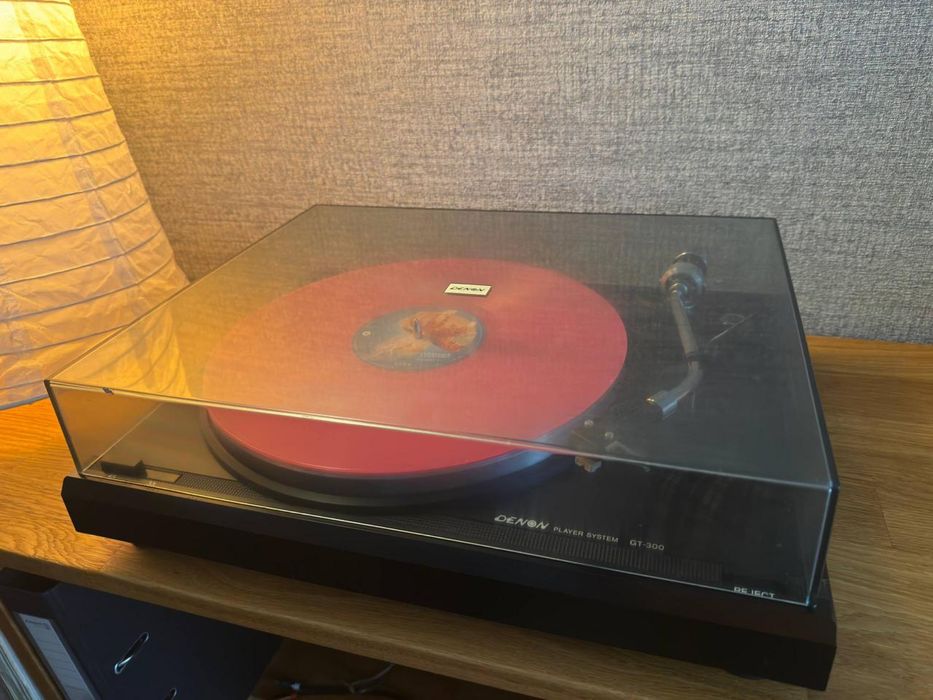 Denon GT-300 — вінтажний програвач вінілу, Japan