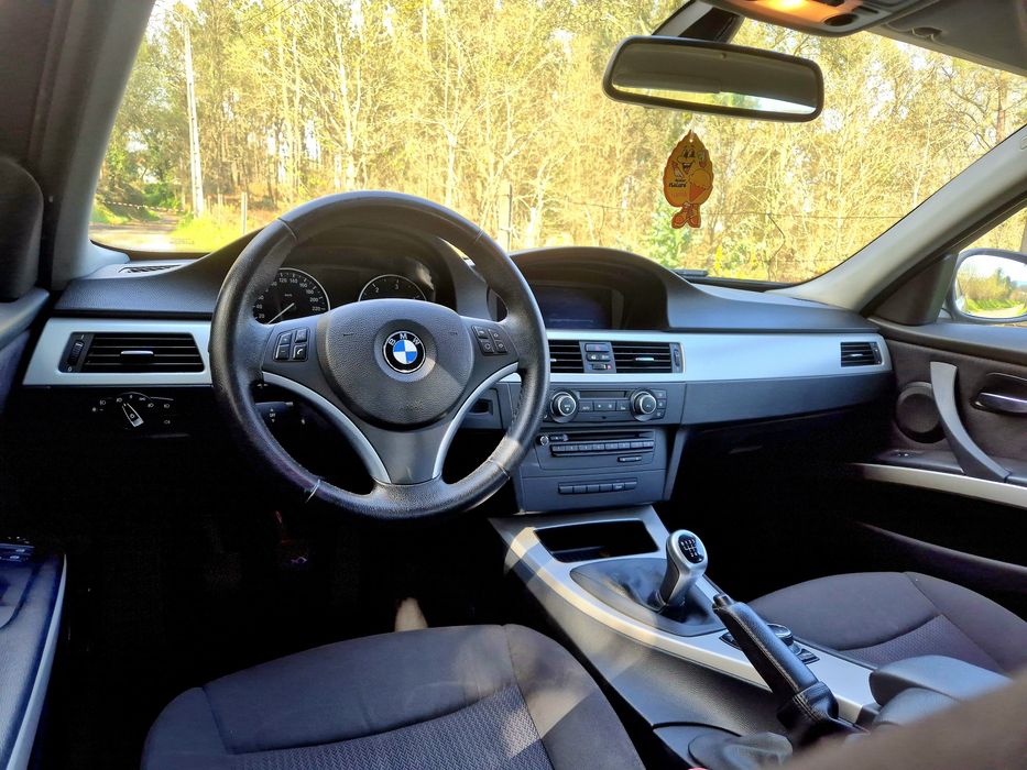 BMW 318D Pack M.