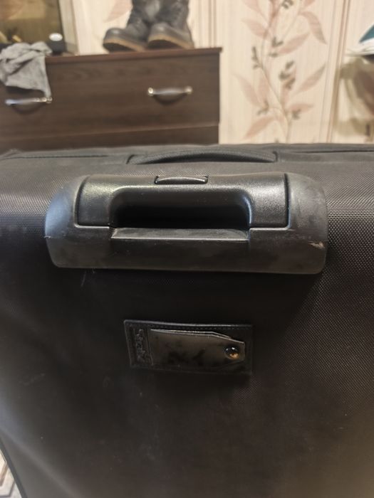 Продам валізу в гарному стані