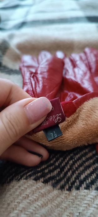 Жіночі рукавички