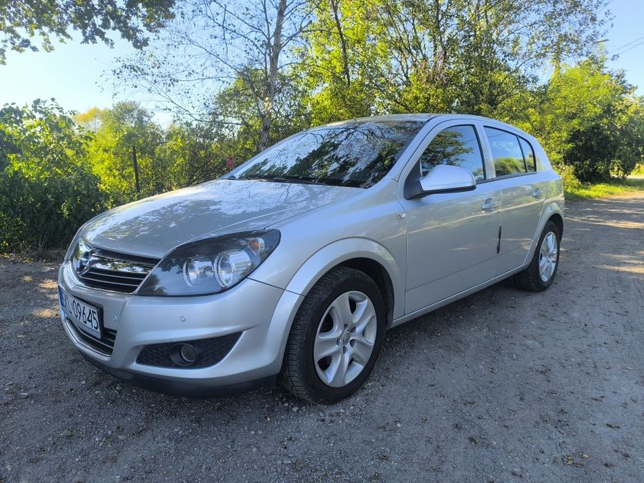 Opel Astra 1.4 2010, bardzo dobry stan