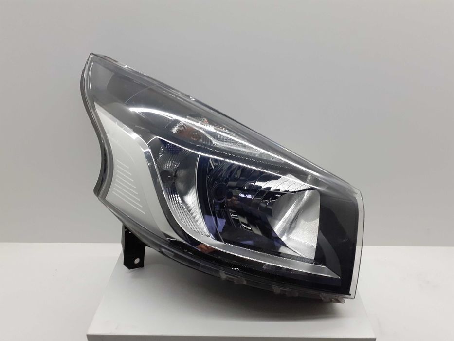 Lampy przednie lewa Prawa Komplet Renault Trafic 3 2014 +
