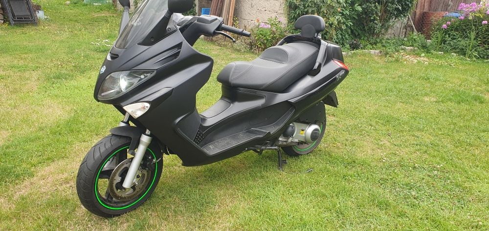 Skuter Piaggio Xevo 125 Zamienię.