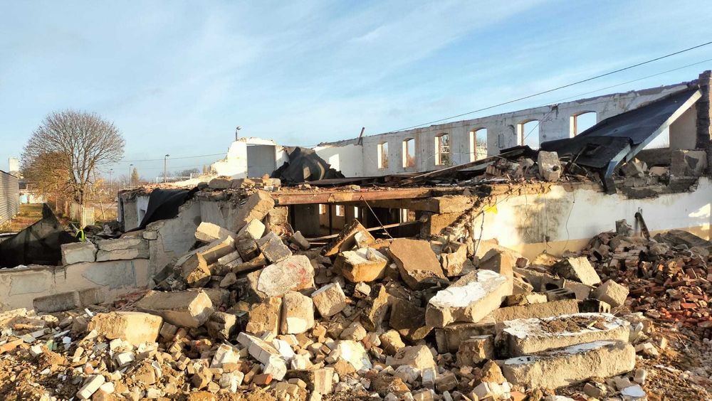 Wyburzenia, rozbiórki