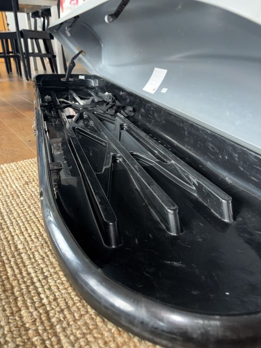 Bagażnik na narty, relingi