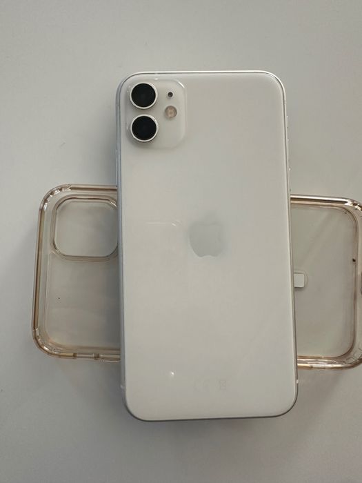 Biały iPhone 11 128GB