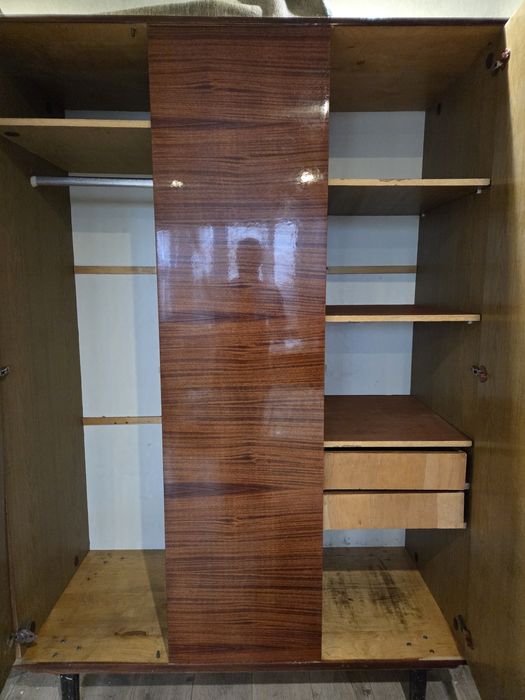 Продається вживана шафа