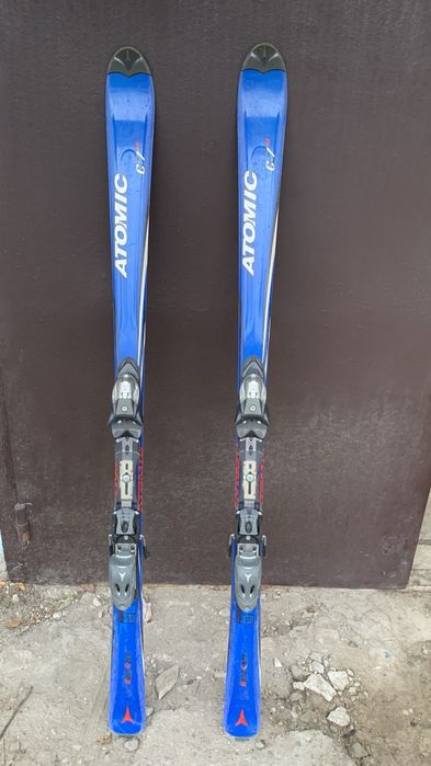 Горные лыжи ATOMIC