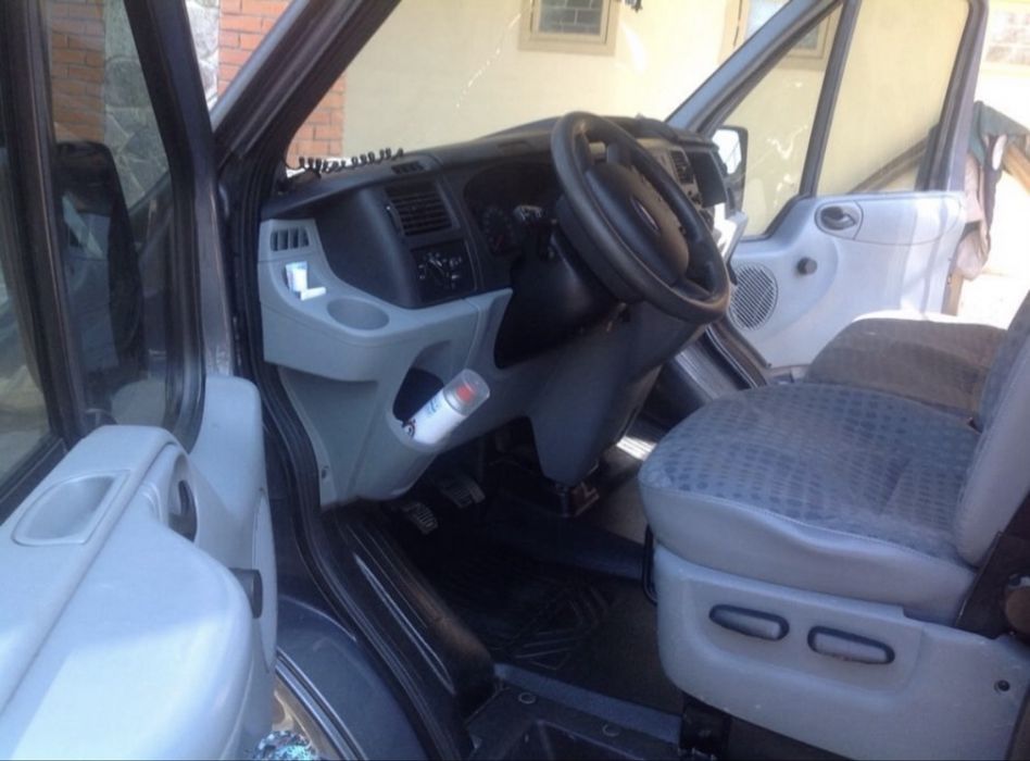 Микроавтобус  Ford Transit