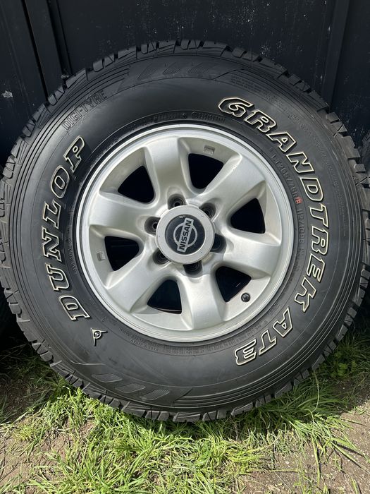 Vendo jantes e pneus 265/75 r16