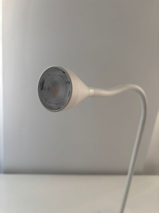 Candeeiro LED de secretária - IKEA