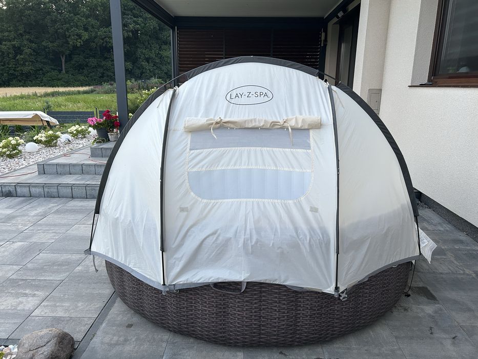 Jacuzzi BESTWAY Lay-Z-Spa St.Mortz
