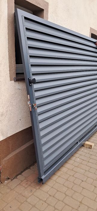 Brama przesuwna żaluzjowa