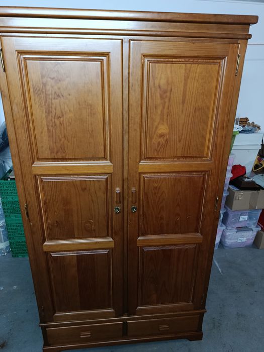 Guarda Vestidos + Cama de Solteiro