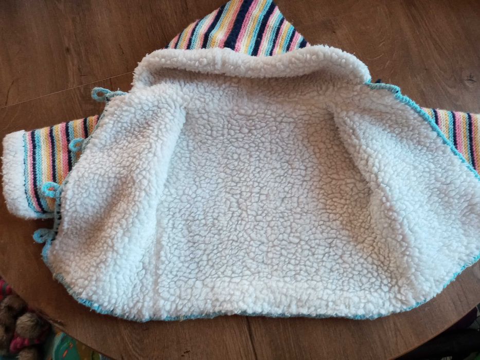 Sprzedam sweterek niemowlęcy