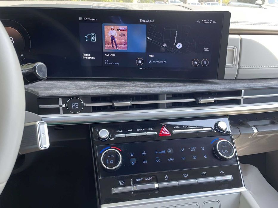Hyundai Santa Fe Limited      2024