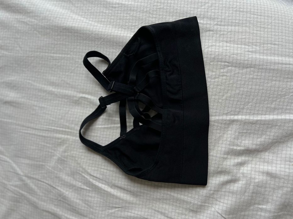 Stanik sportowy czarny Reebok