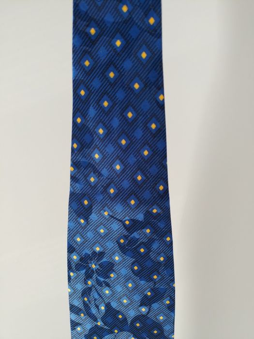 Krawat jedwabny nowy granatowy w kropki z poświatą