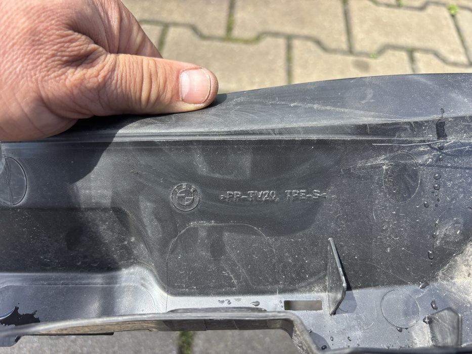 wlot kierownica powietrza BMW V 5 G60 G61 9883899