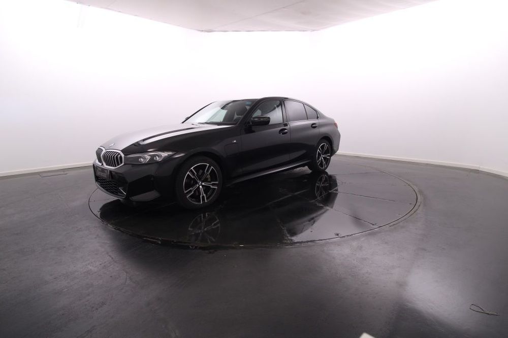 BMW 330 e Pack Desportivo M Auto