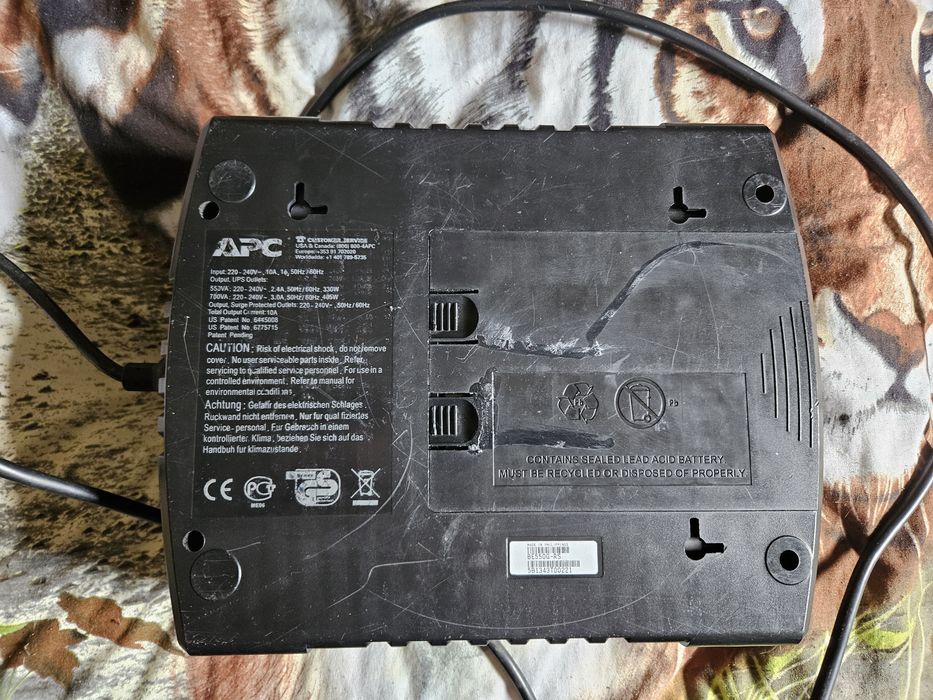 Безперебійник APC Back-UPS ES 550