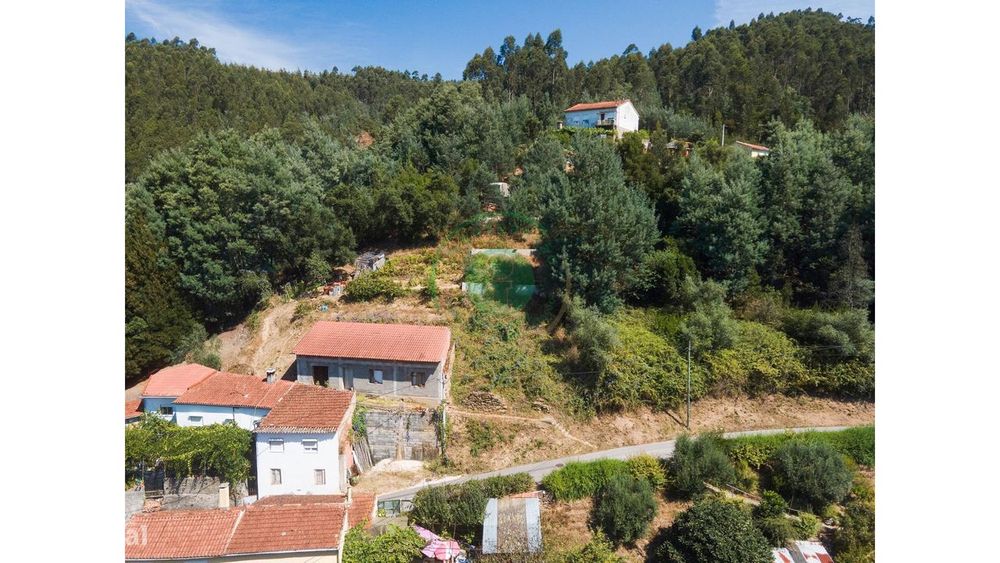 Terreno com 454 m2 em Coimbra