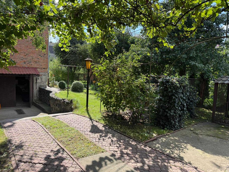 Продам будинок 260кв.м район Львівської (власник)