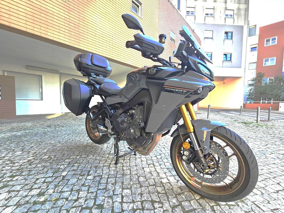 Yamaha Tracer 9 GT+ Radar, linha escape Dominator, com + extras e Garantia