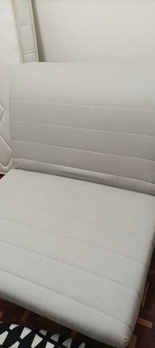 sofá cama - modelo IKEA