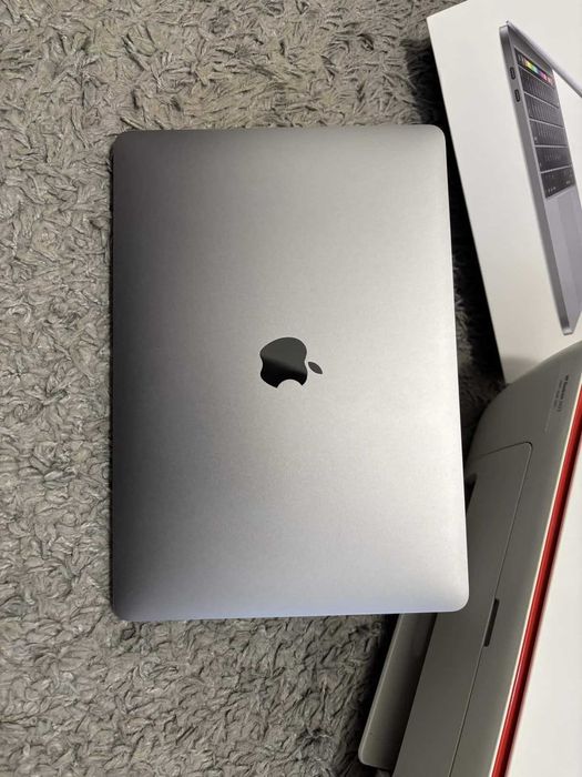 Macbook Pro 13" + Impressora HP Como NOVO Pack Estudante