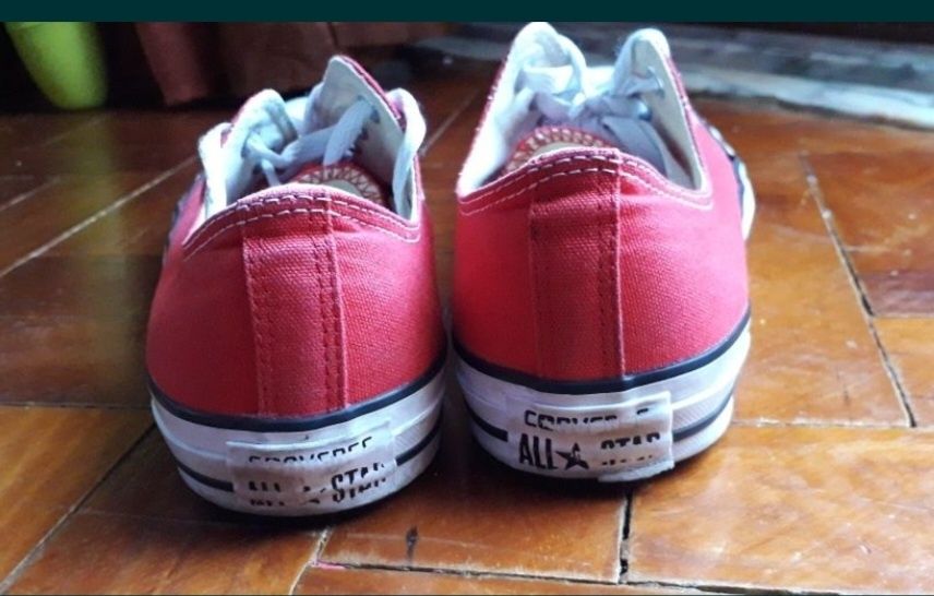Tenis/ sapatilhas All star tam. 42,5. Bom estado.

Entrega em mão em V